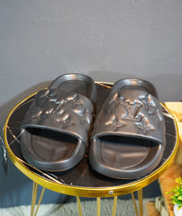 High End Quality Flats Louis Vuitton Slippers