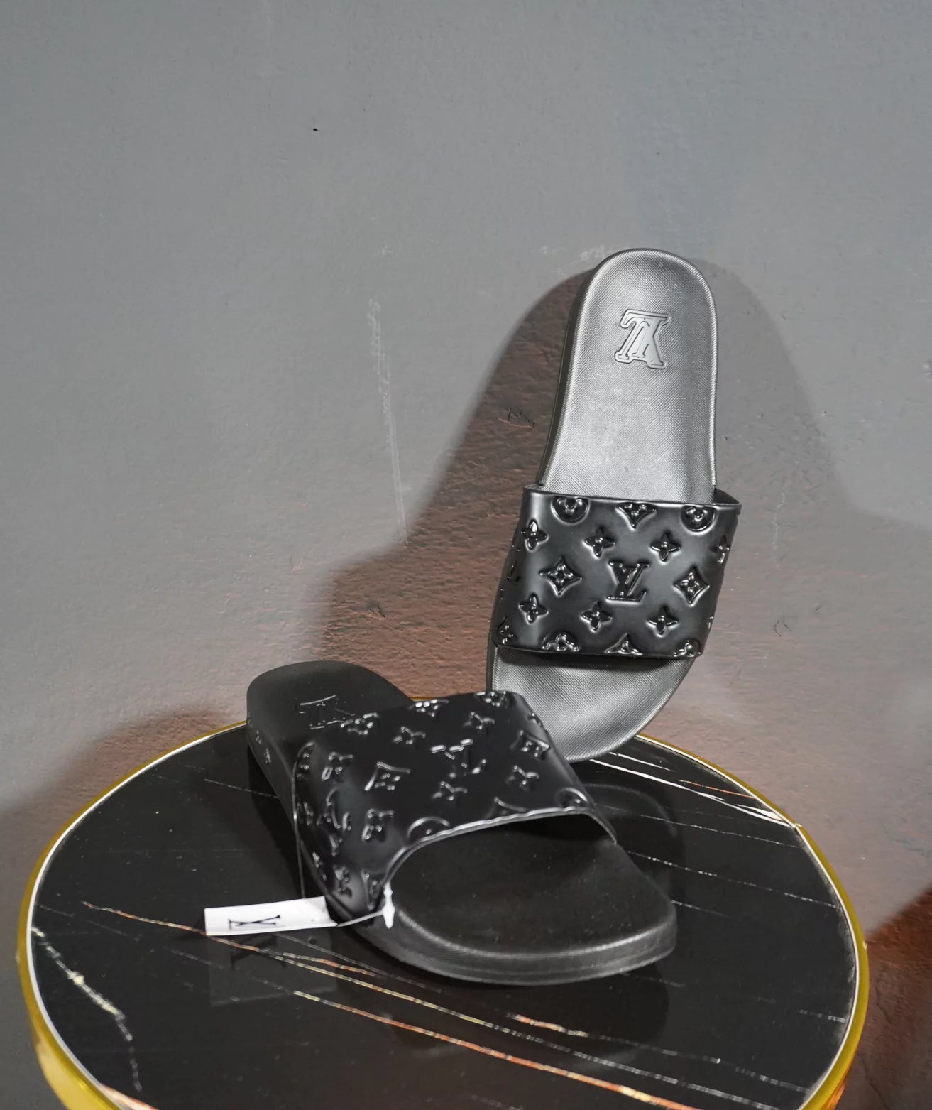 Louis Vuitton Premium Slides