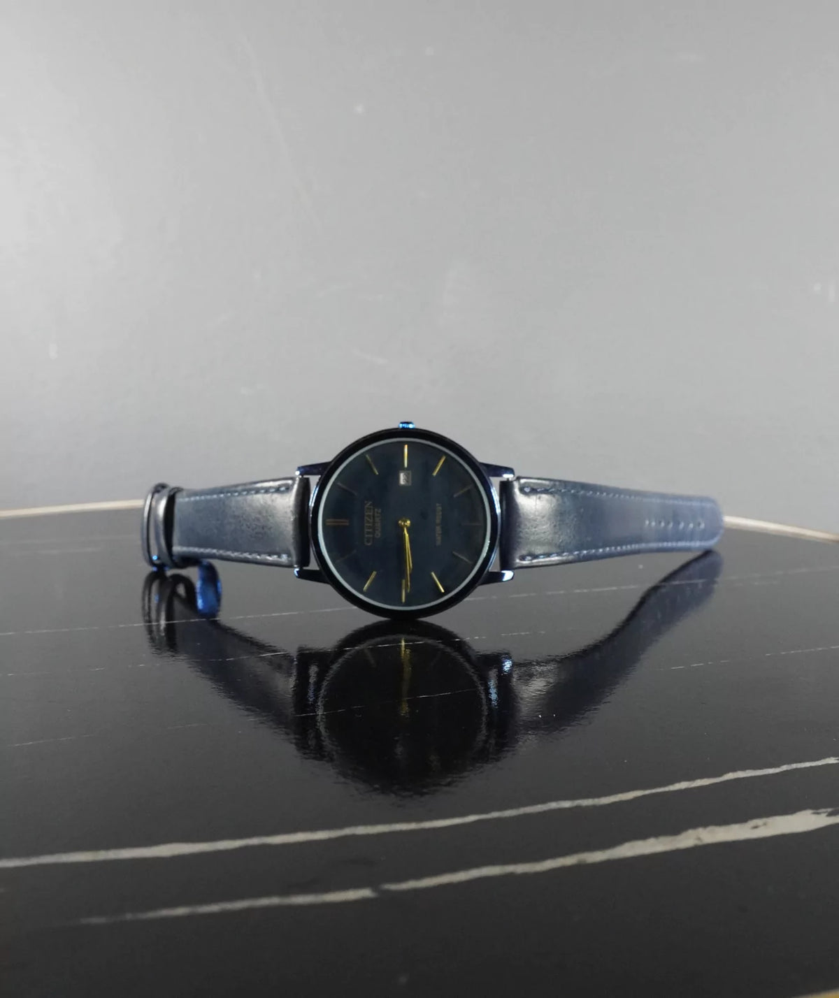 Slim Fit Leather Strap Ultra-Thin Watch - Blue