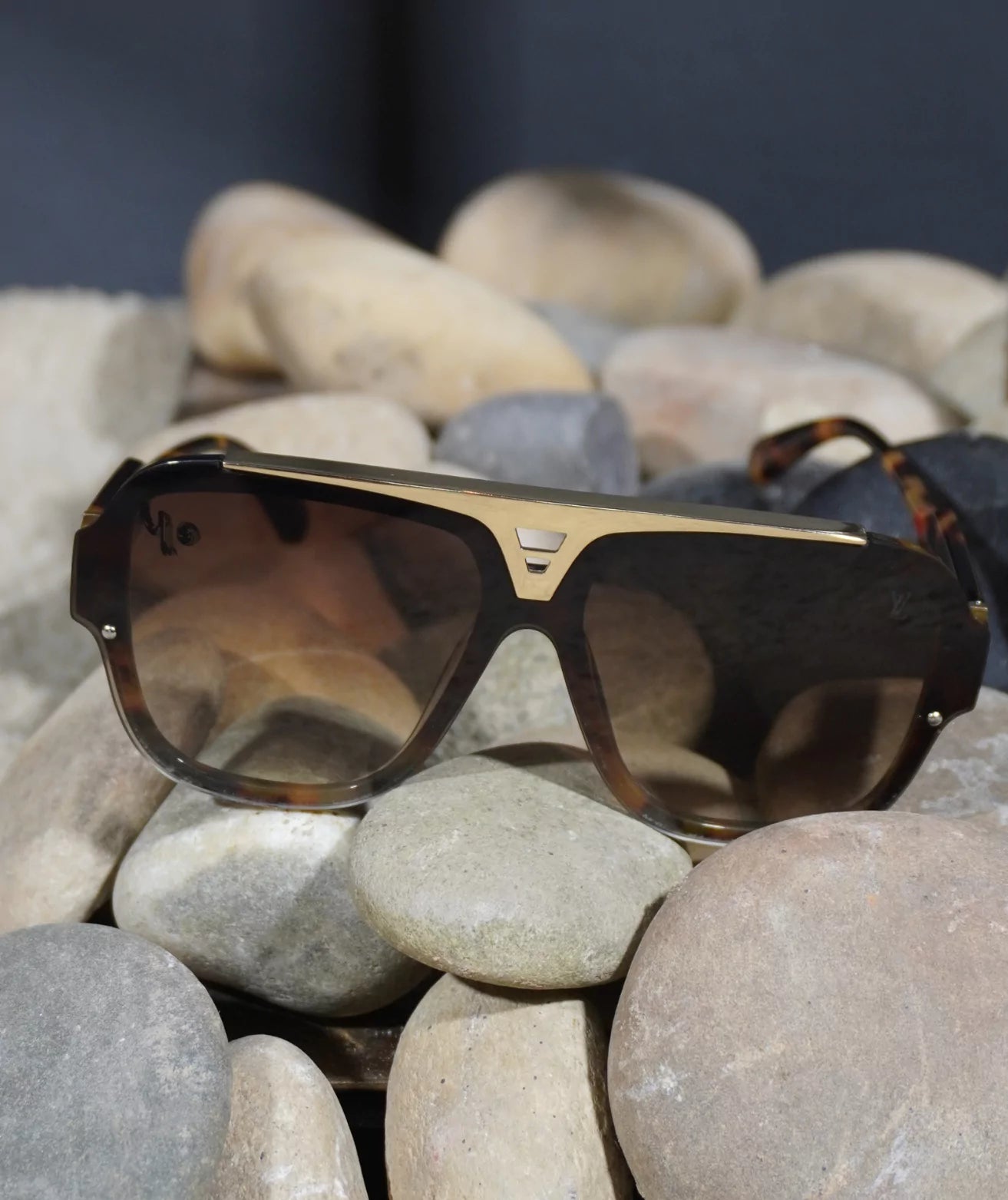 LV Wayfarer New Style Black Gold Sunglasses