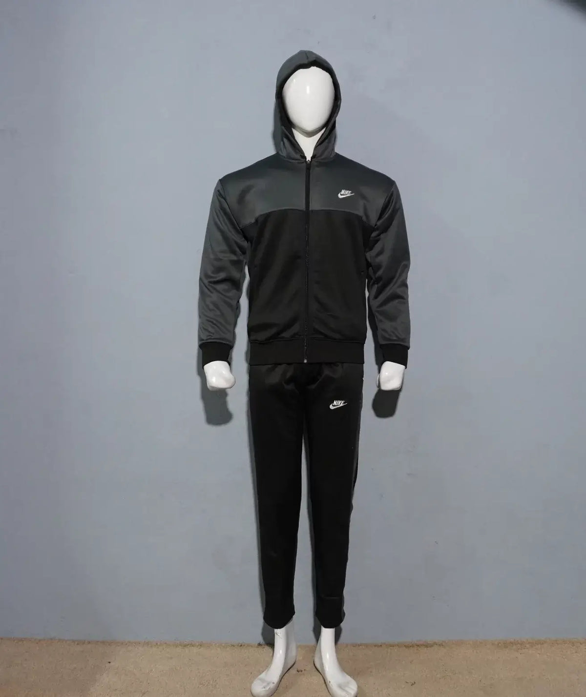 Nike Men's Club Pack Tracksuit - Black/Grey