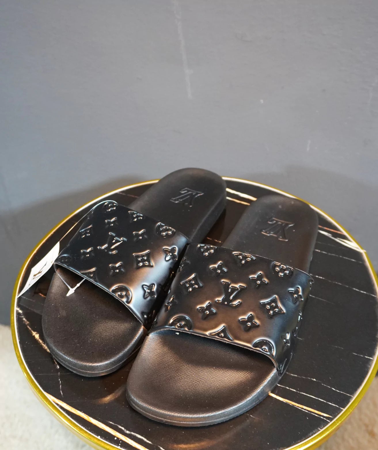 Louis Vuitton Premium Slides