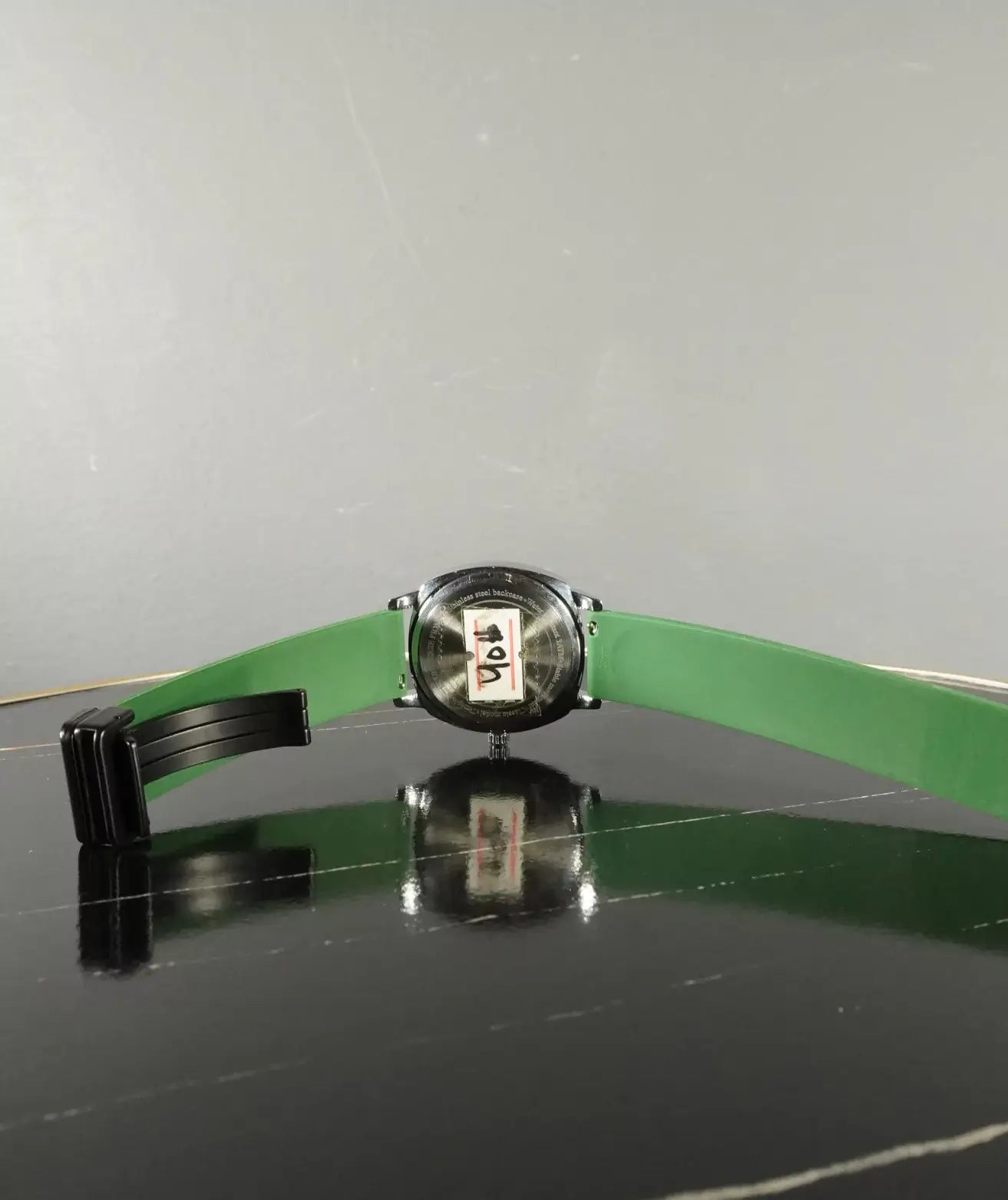 Fashionable Rubber Strap Green Luxury Watch