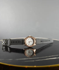 Women's Round Wrist Luxury Watches